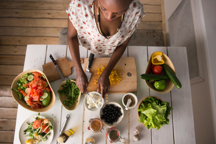 Cómo el batch cooking te puede ayudar a llevar una dieta equilibrada